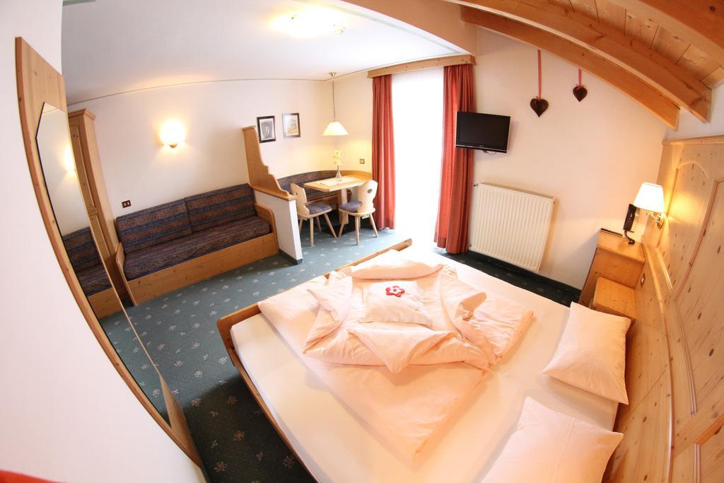 Hotel Val Selva di Val Gardena Rum bild